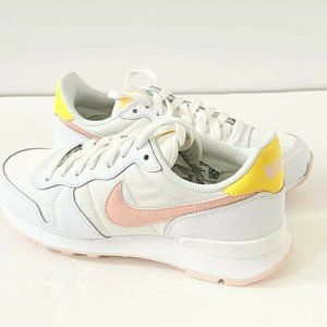 Nike Internationalist Womens sneakers 6.5